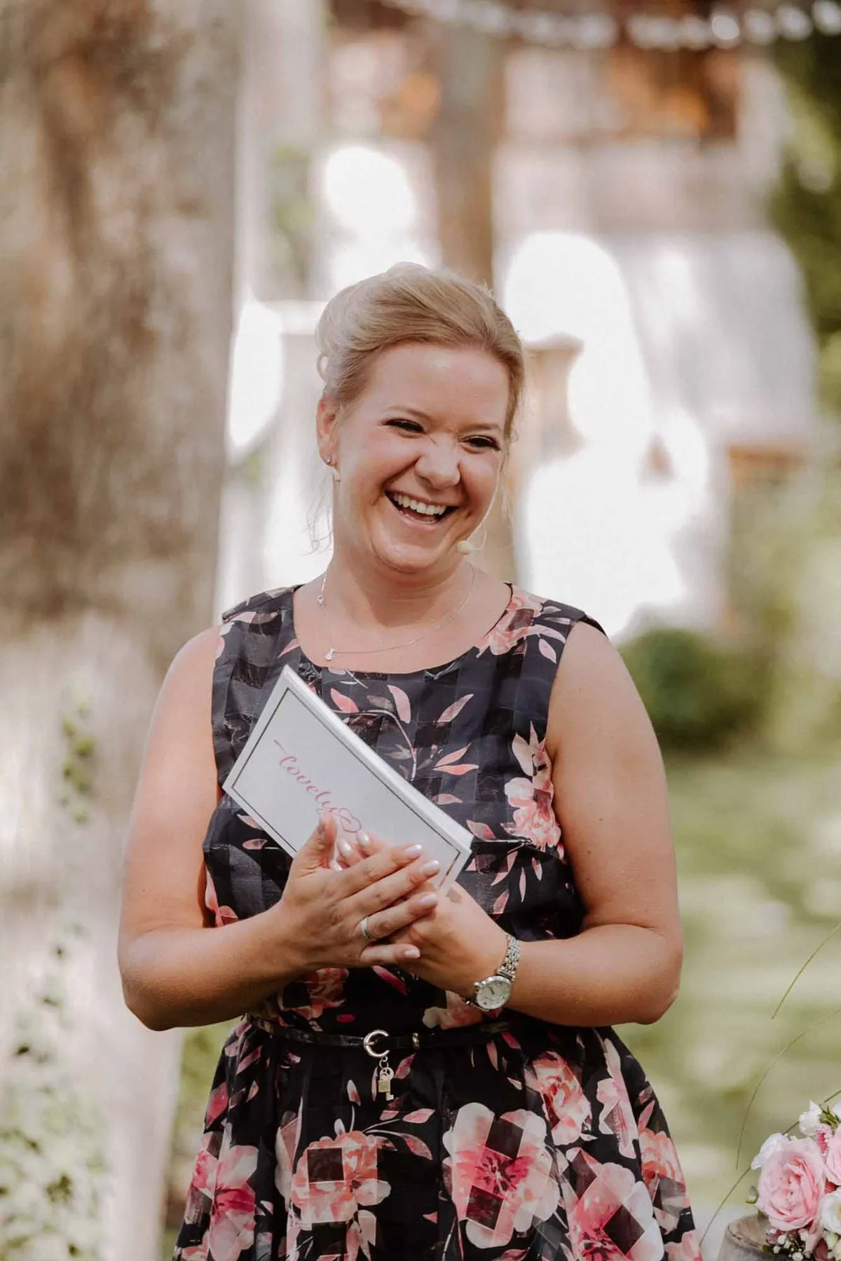 Foto: Alexandra Drescher Traurednerin Sarah Schiffler von LovelyWords in der Raumühle Alzey