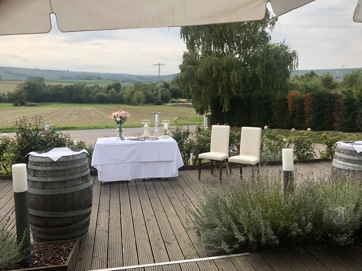 Gedeckte Festtafel im Margaretenhof Schwabenheim