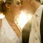 Kuss bei Hochzeit