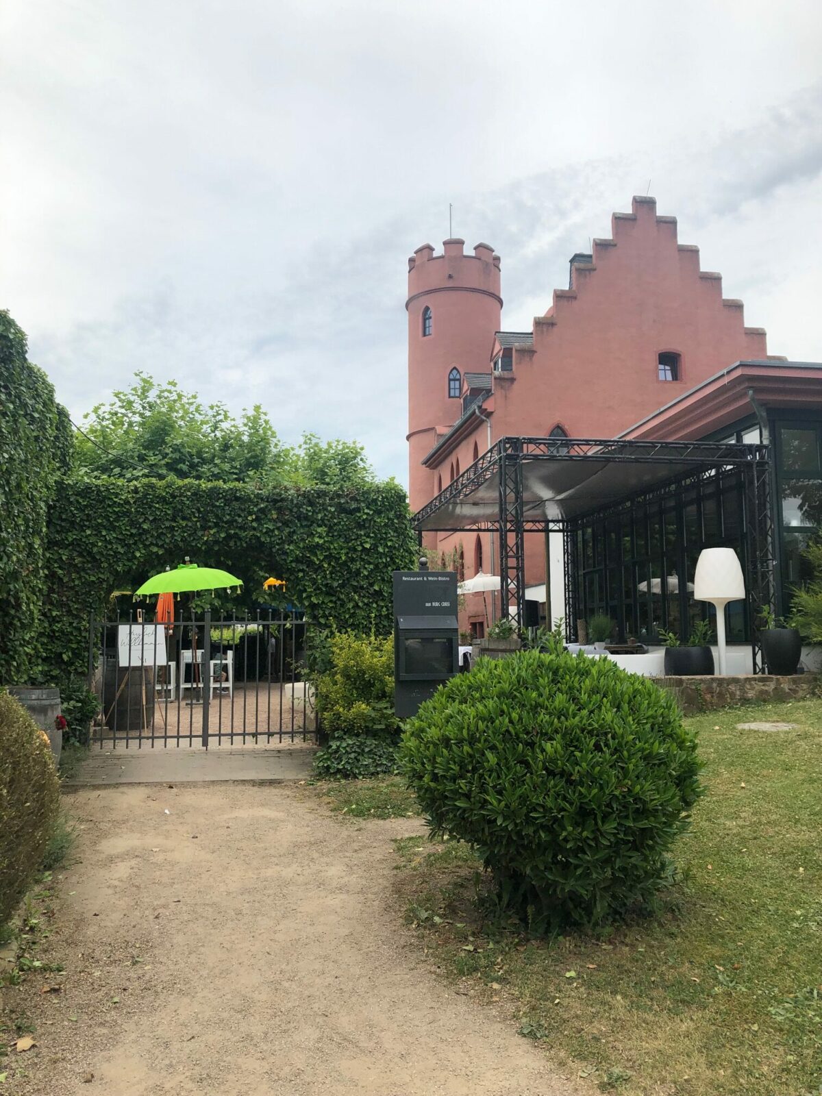 Burg Crass Eltville - Hochzeitslocation im Rheingau