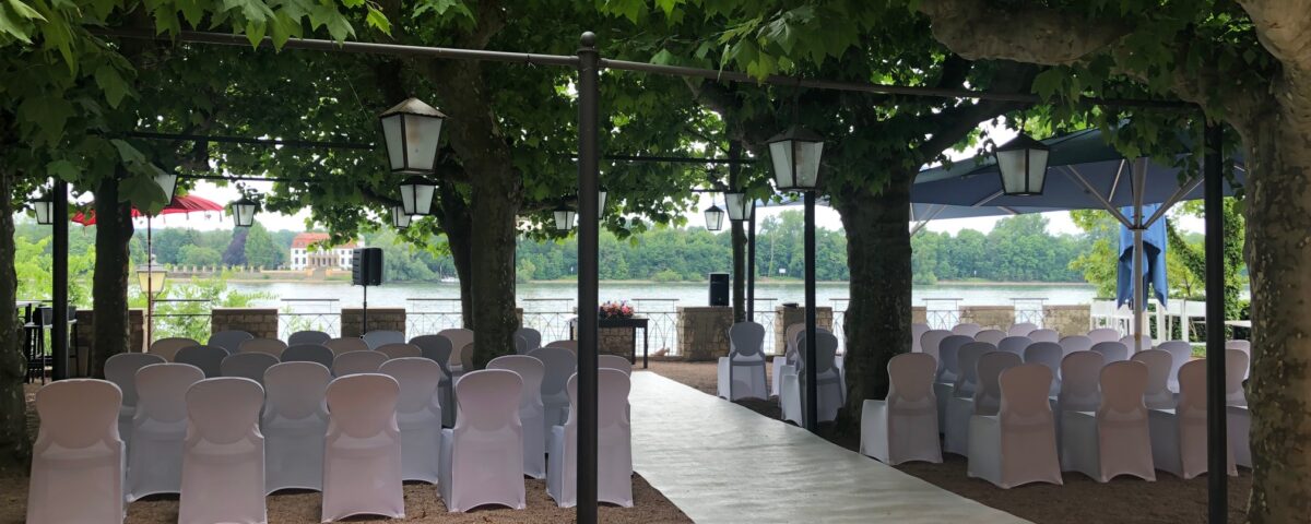 Hochzeitslocation mit Blick auf den Rhein